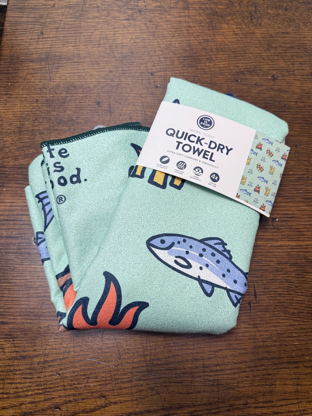 Life Is Good Quick-Dry Towel | In Sunny Beach Days design | NWT